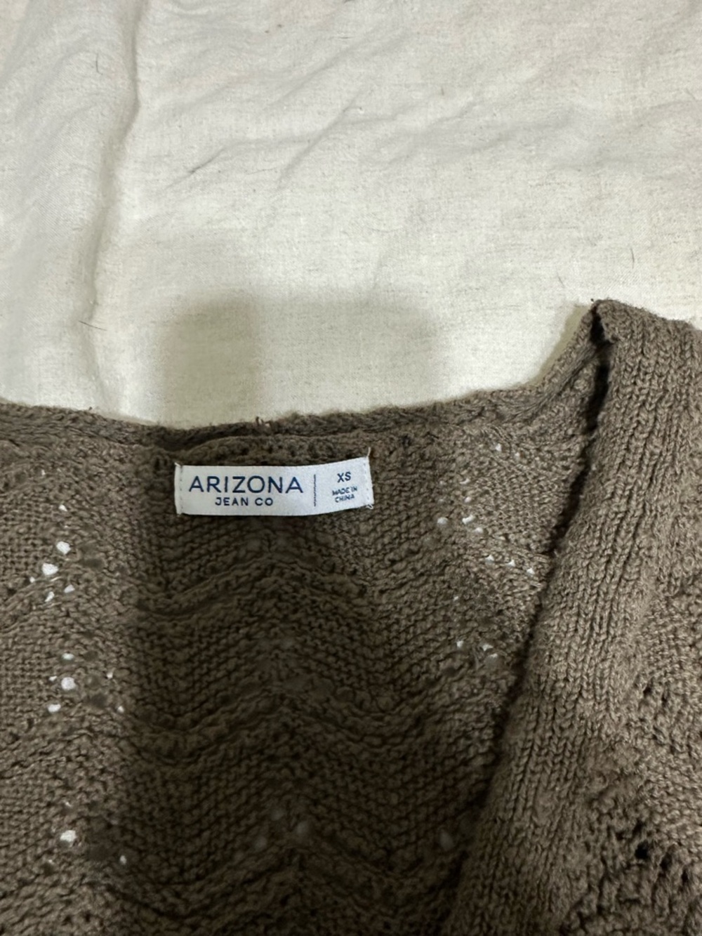 Sweater - Picture 4 of 4
